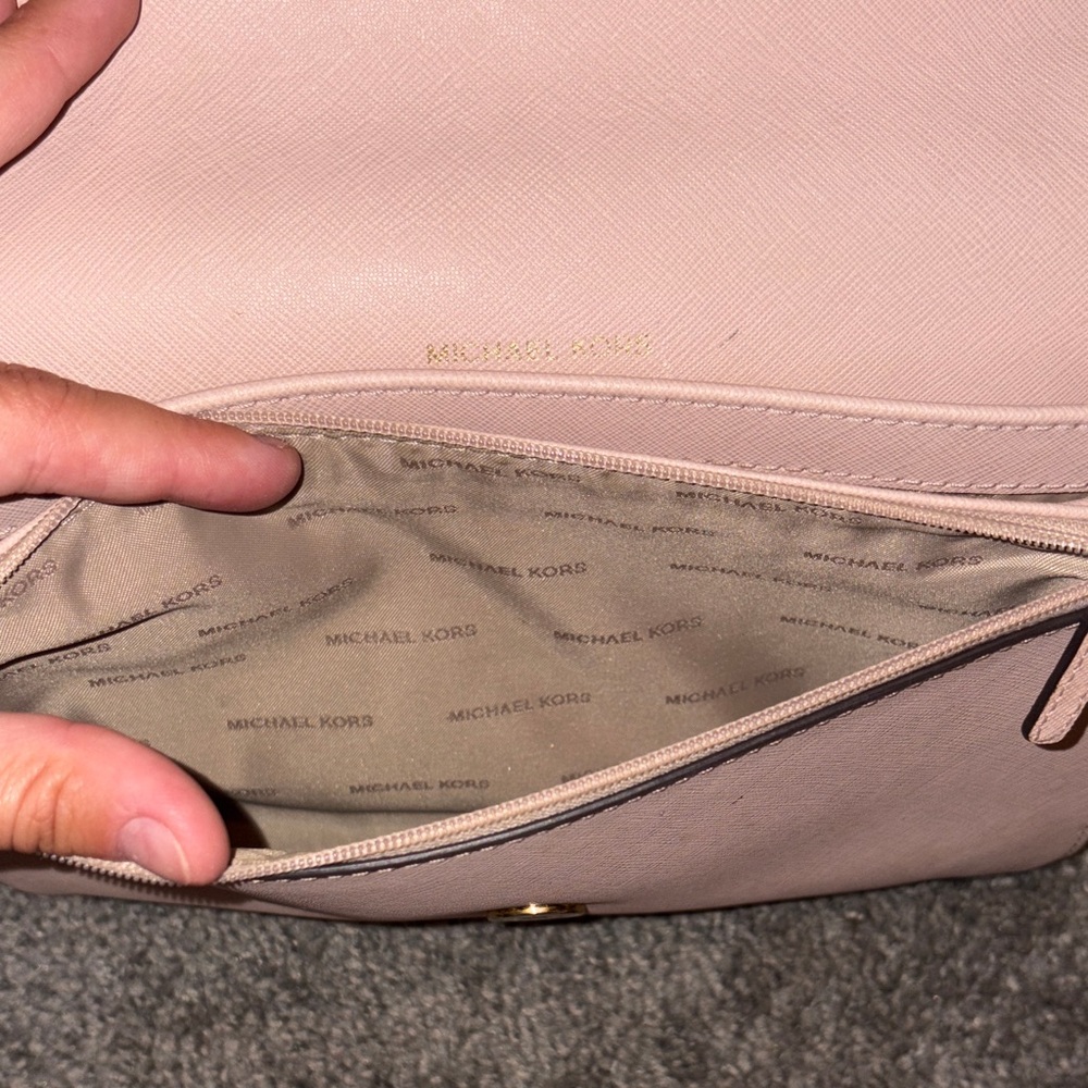 Michael Kors Blush Pink Wristlet - Picture 4 of 4